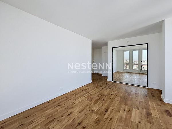 Appartement 2 pièces lumineux avec vue dégagée sur Paris - Boulogne-Billancourt