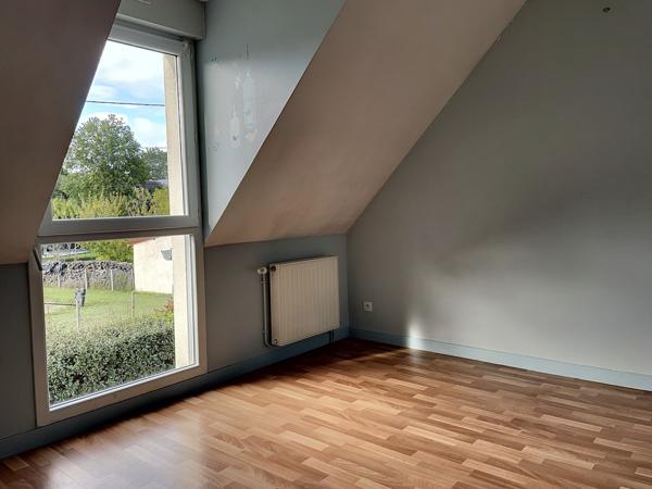 Maison de 100m2 avec 3 chambres à Changé