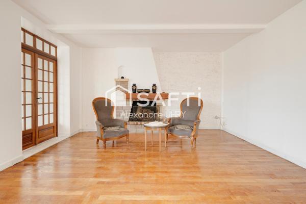 Idéalement situé ! Beaux volumes !