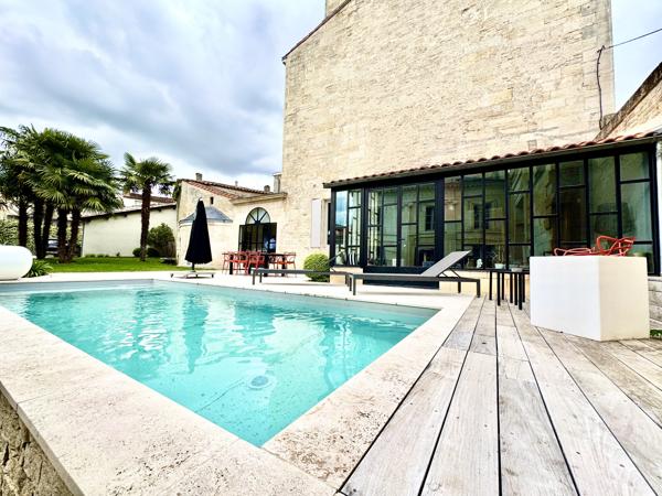 Maison
                                                                                                                                                                                                                                                                                                                        9 pièce(s)                                                                                                                                                                                                          4 chambre(s)                                                                                                                                                                                                          290  m²
