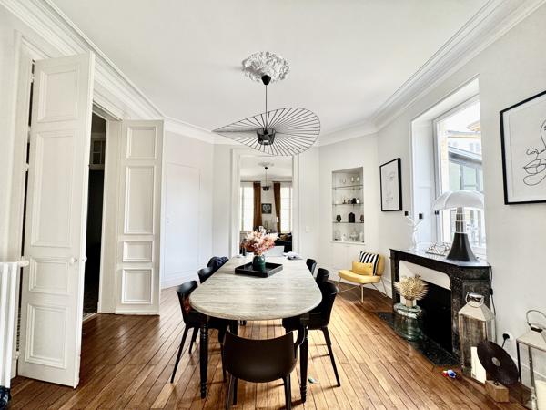 Maison
                                                                                                                                                                                                                                                                                                                        9 pièce(s)                                                                                                                                                                                                          4 chambre(s)                                                                                                                                                                                                          290  m²