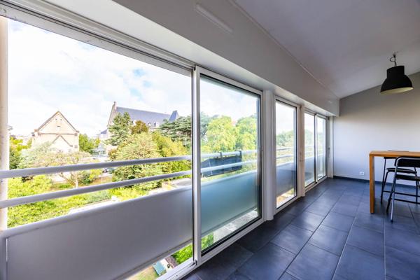 T3 Meublé à louer Bordeaux Saint-Seurin | Rénové, cachet ancien