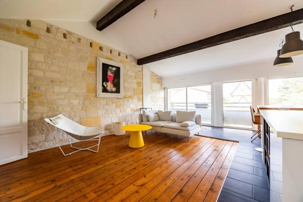 T3 Meublé à louer Bordeaux Saint-Seurin | Rénové, cachet ancien