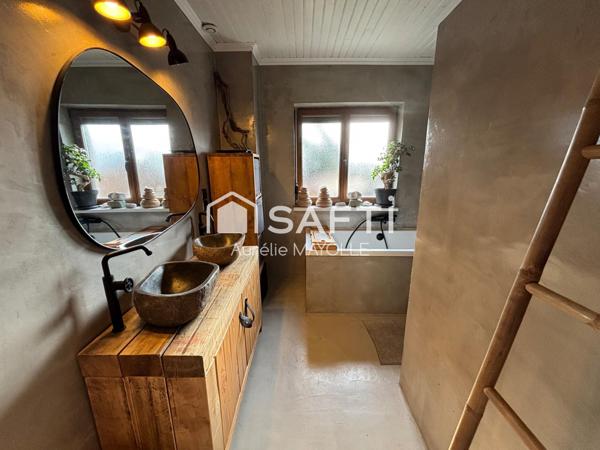 Maison individuelle en semi plain pied de 107m2, 3 chambres, jardin, sous sol complet