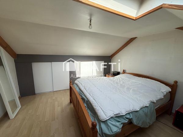 Maison individuelle en semi plain pied de 107m2, 3 chambres, jardin, sous sol complet