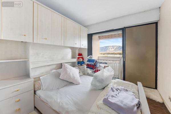 Appartement à vendre à Saint-Julien-en-Genevois en Haute-Savoie (74160), ref : 01047-823