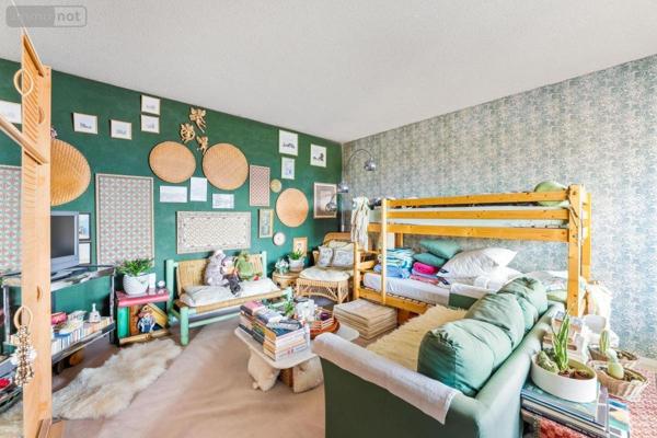 Appartement à vendre à Saint-Julien-en-Genevois en Haute-Savoie (74160), ref : 01047-823