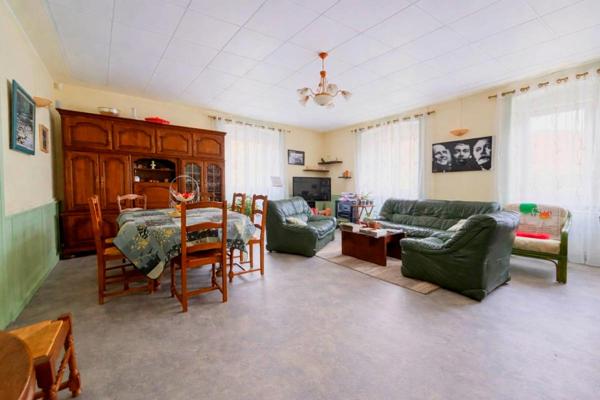 Appartement spacieux,  Dernier étage, Quartier calme