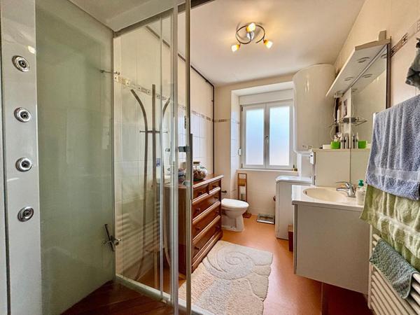 Appartement spacieux,  Dernier étage, Quartier calme