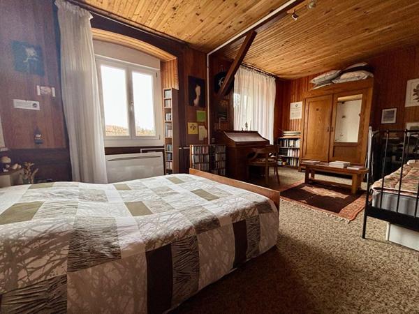 Appartement spacieux,  Dernier étage, Quartier calme