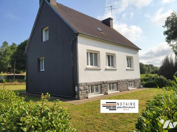 Maison d'habitation dans hameau en campagne