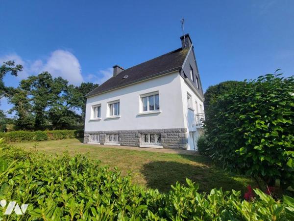 Maison d'habitation dans hameau en campagne