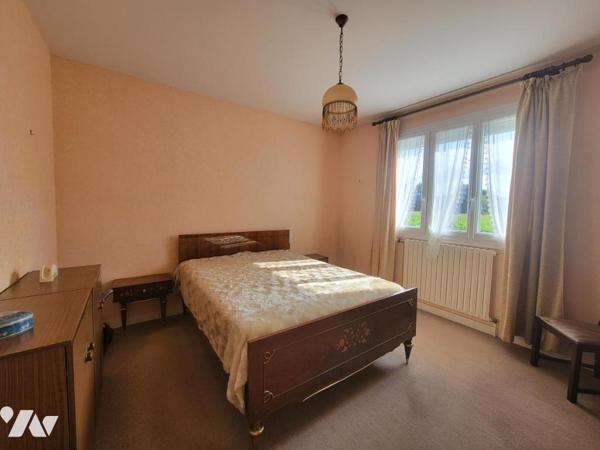 Maison d'habitation dans hameau en campagne