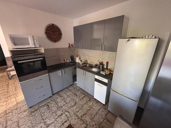 Studio de 36 m2 avec terrasse et petit jardin privatif