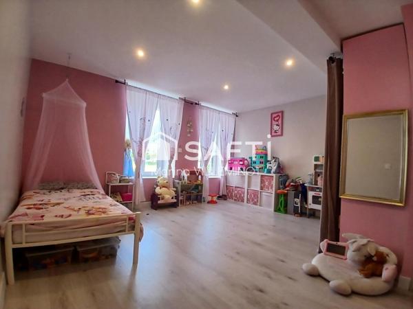 jolie maison avec 4 chambres