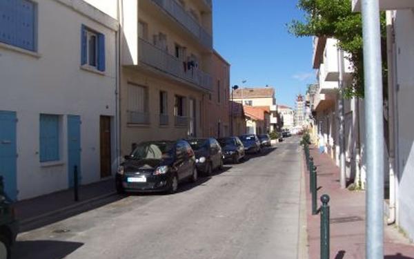 Stationnement à louer    10 m2 Palavas-les-Flots