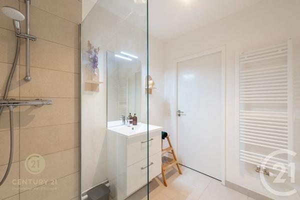 Appartement F4 à vendre  4 pièces - 78,25 m 2   MONTEVRAIN  - 77