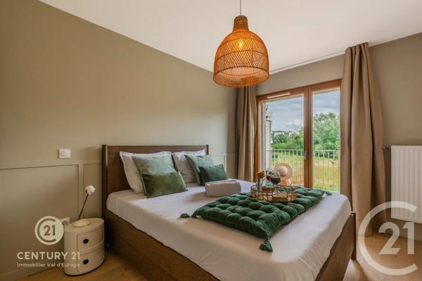 Appartement F4 à vendre  4 pièces - 78,25 m 2   MONTEVRAIN  - 77