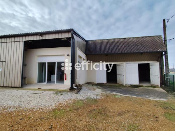 Local Commercial 3 pièces - 400 m²