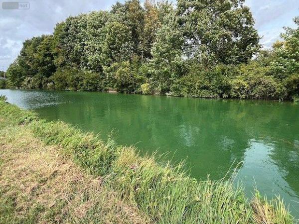 Terrain à Batir à vendre à Saint-Léonard dans la Marne (51500), ref : 51095/179