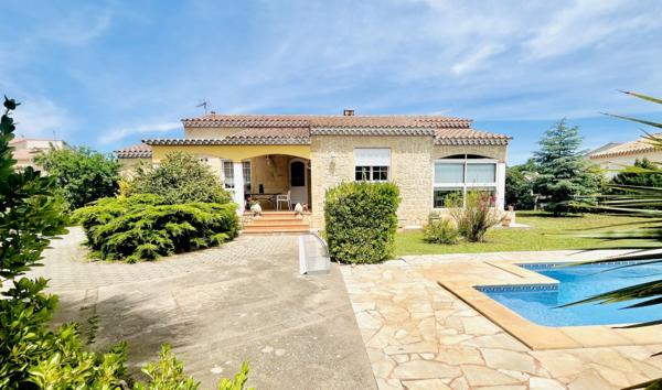 VILLA AVEC PISCINE de PLAIN PIED