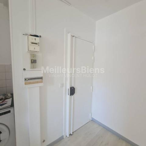 Deux pièces 85 avenue de clichy