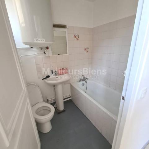 Deux pièces 85 avenue de clichy