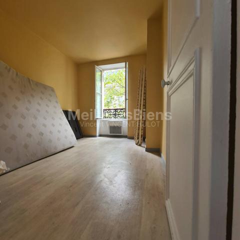 Deux pièces 85 avenue de clichy