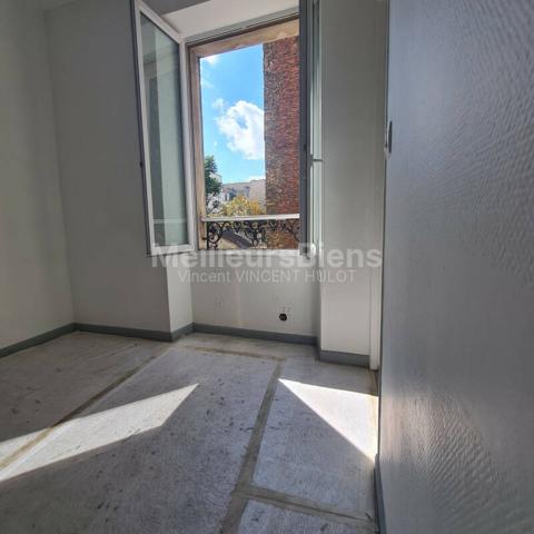 Deux pièces 85 avenue de clichy