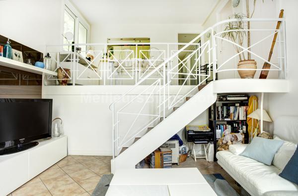 Dernier étage au calme dans la verdure 3 ch balcon séjour style loft.