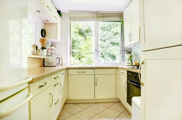 Dernier étage au calme dans la verdure 3 ch balcon séjour style loft.