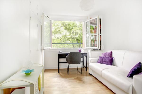 Dernier étage au calme dans la verdure 3 ch balcon séjour style loft.