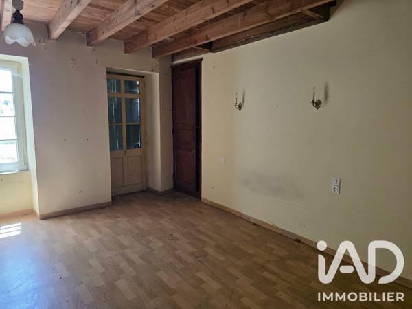 Maison à vendre 8 pièces 200 m² Bazoges-en-Pareds