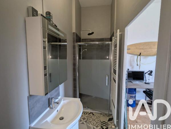 Maison à vendre 7 pièces 211 m² Saint-Louis-de-Montferrand