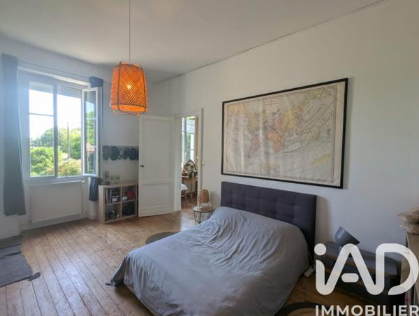 Maison à vendre 7 pièces 211 m² Saint-Louis-de-Montferrand