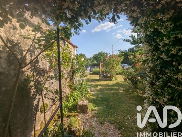 Maison à vendre 7 pièces 211 m² Saint-Louis-de-Montferrand