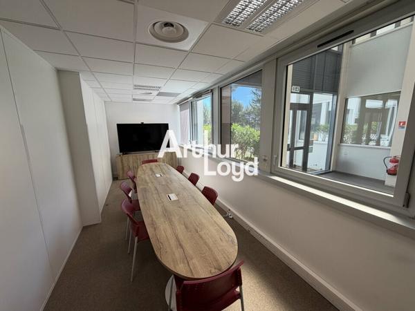Bureaux cloisonnés à la vente sur le secteur de Sophia Antipolis