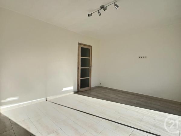 Appartement à vendre  4 pièces - 70,88 m2 FREJUS - 83