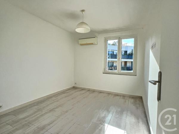 Appartement à vendre  4 pièces - 70,88 m2 FREJUS - 83