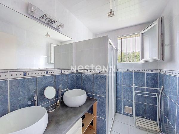 Maison à vendre à Sainte-Luce-sur-Loire - 5 pièces, 4 chambres