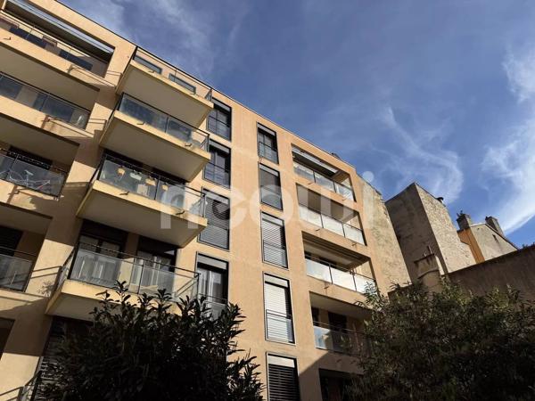 LYON 4 - T4 DE 95,24M2 AVEC BALCON