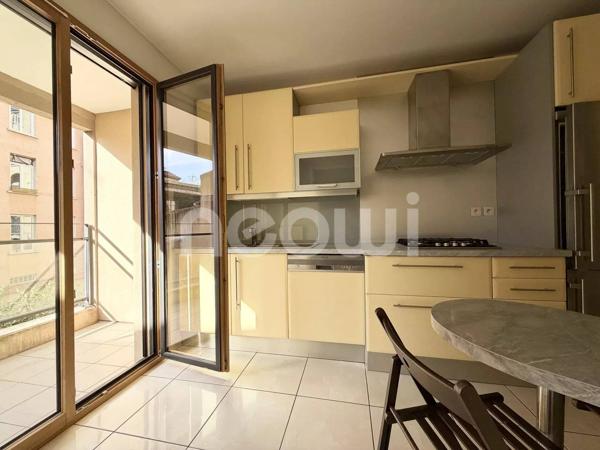 LYON 4 - T4 DE 95,24M2 AVEC BALCON