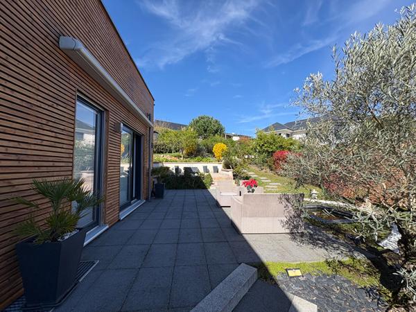 Maison Verrieres Le Buisson 7 pièce(s) 182.7 m2