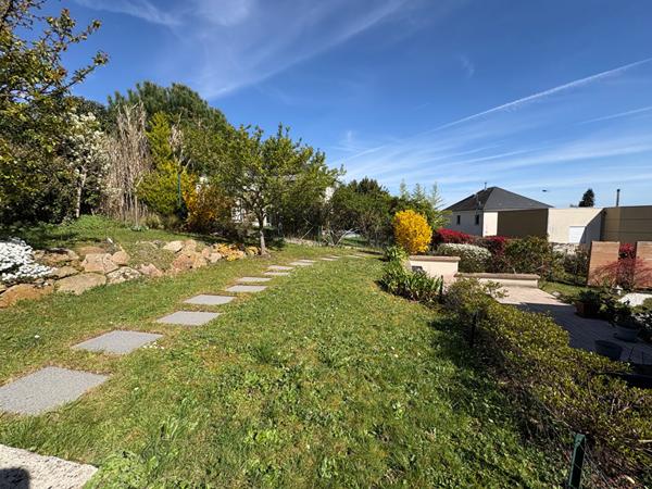 Maison Verrieres Le Buisson 7 pièce(s) 182.7 m2