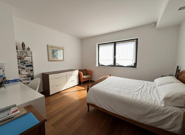 Maison Verrieres Le Buisson 7 pièce(s) 182.7 m2