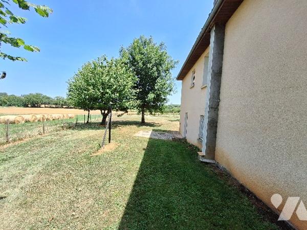 Pavillon plain-pied 80m² 3 chambres, sur terrain d'environ 1900 m², au calme, proche des commodités