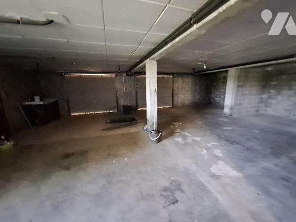 Pavillon plain-pied 80m² 3 chambres, sur terrain d'environ 1900 m², au calme, proche des commodités