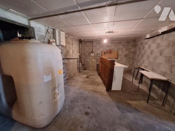 Pavillon plain-pied 80m² 3 chambres, sur terrain d'environ 1900 m², au calme, proche des commodités