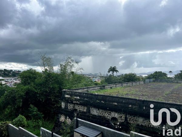 Appartement 3 pièces de 68 m² à Fort-de-France (97200)