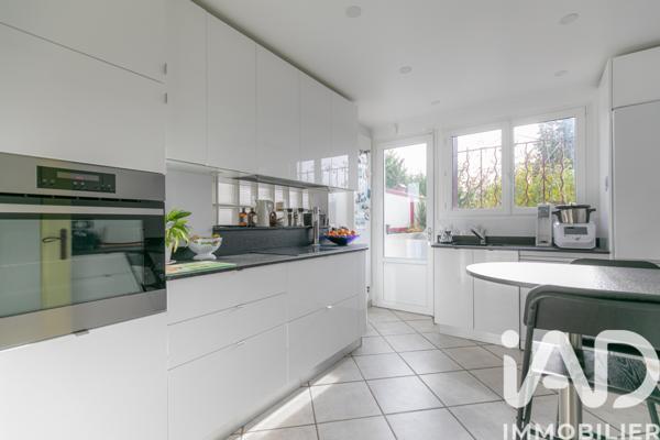 Maison à vendre 6 pièces 180 m² Pontault-Combault